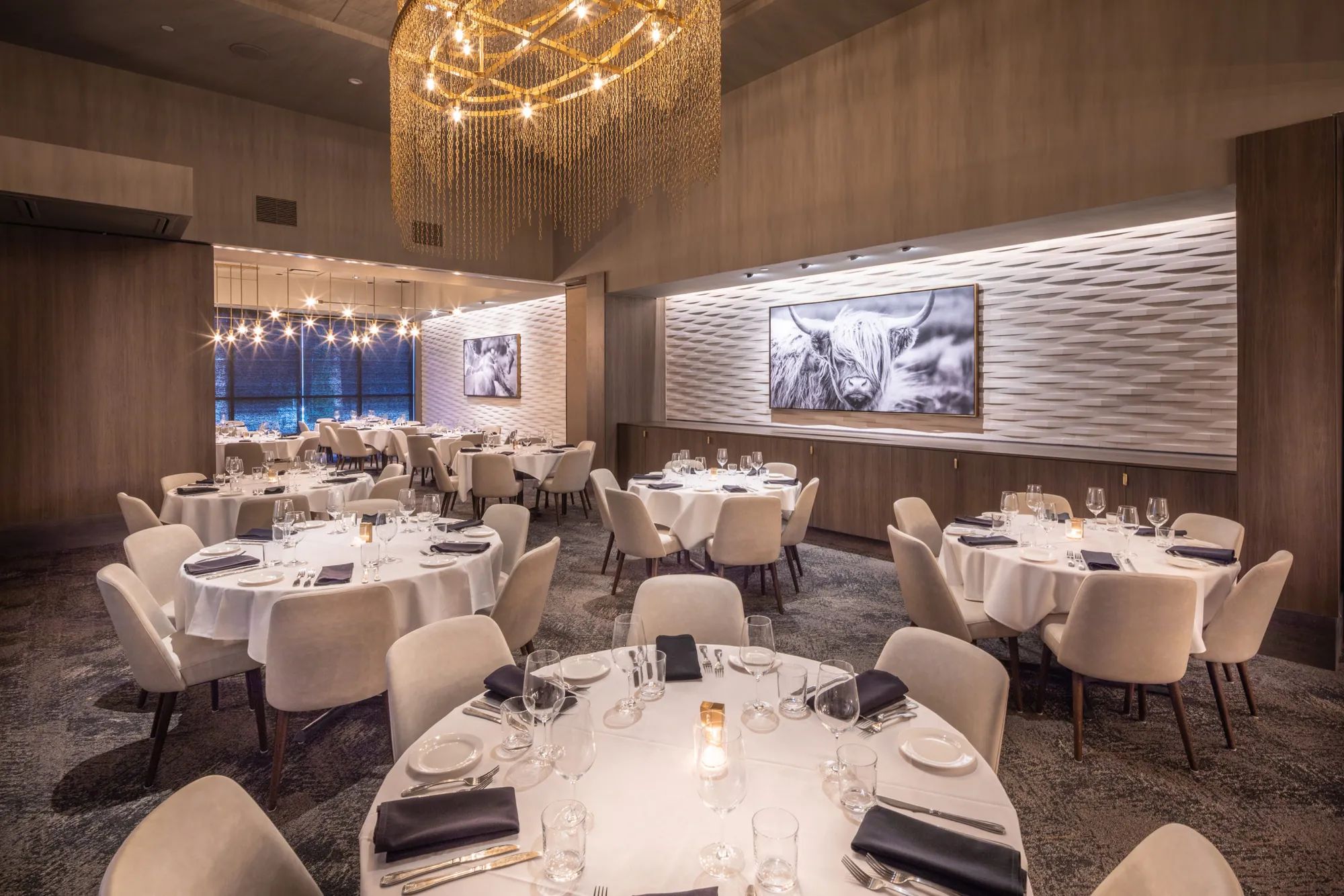 Perry's Steakhouse & Grille