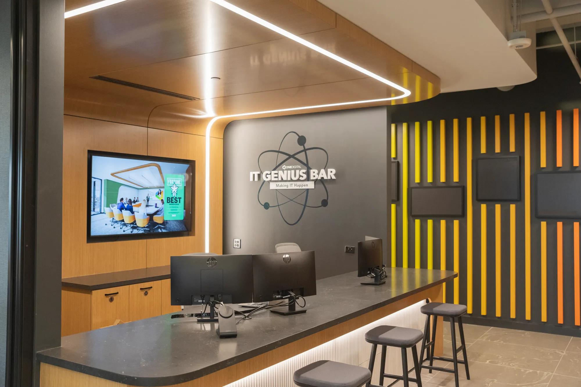 IT Genius Bar 2